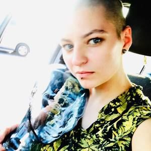 Meet your Posher, Kay